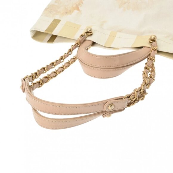 CHANEL beige tote bag - Picture 8 of 12